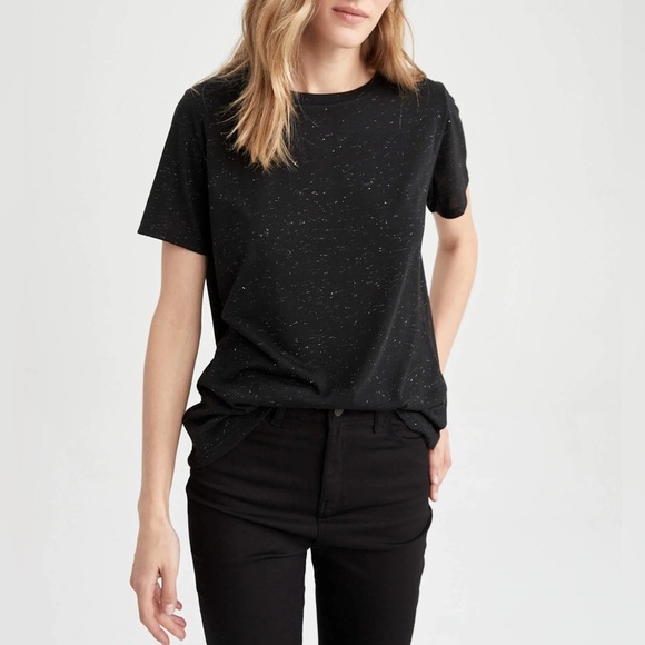 Monrow Black Rayon Blend Speckle Short Sleeve Crew Neck Tee Shirt EUC EUC Sz XS - Picture 1 of 10